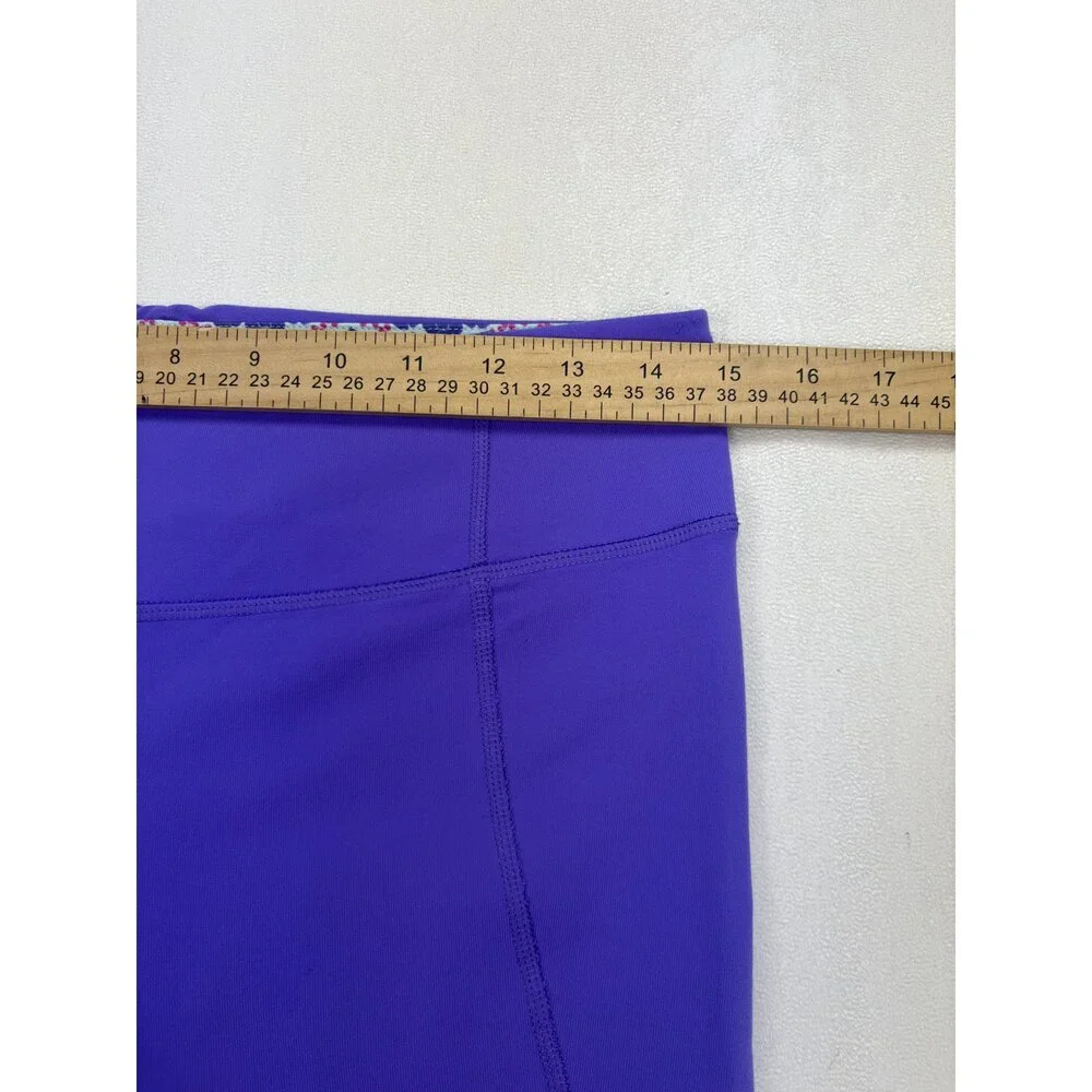 Lululemon Purple Cropped Capri Leggings Sz‎ 8